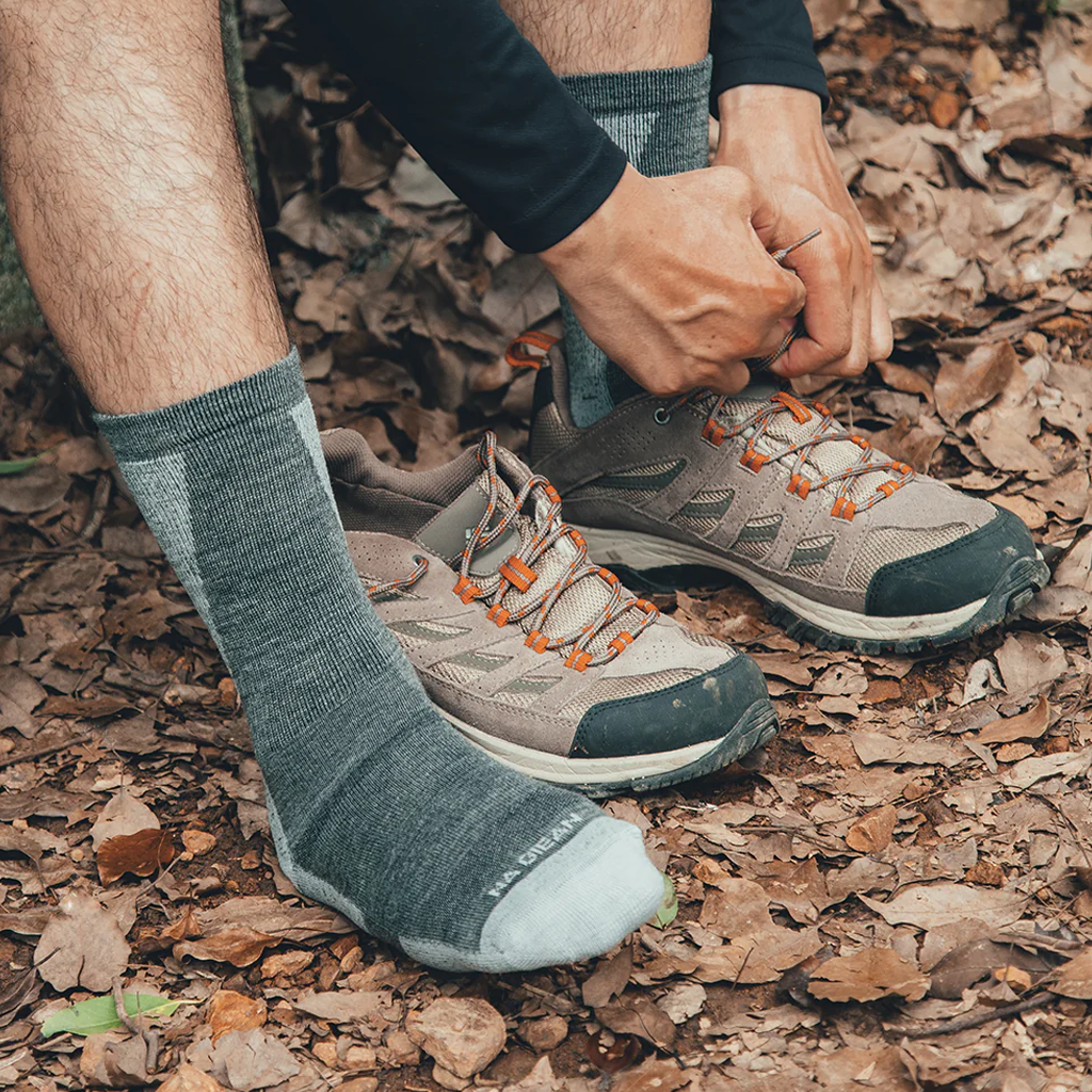 Na Giean Kaos Kaki Hangat Hiking NGCM0002 Crew Merino Wool Socks Travelling