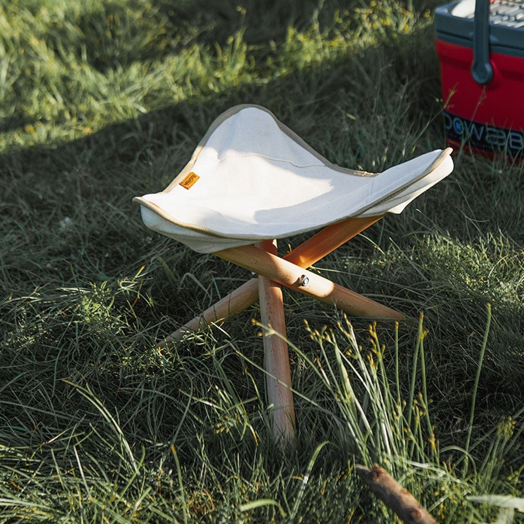 Kursi Portabel Naturehike NH20JJ008 Wooden Stool Triangle